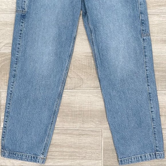 American Eagle Highest Rise 90s Boyfriend Carpenter Jeans in Medium Wash Denim - Picture 8 of 16